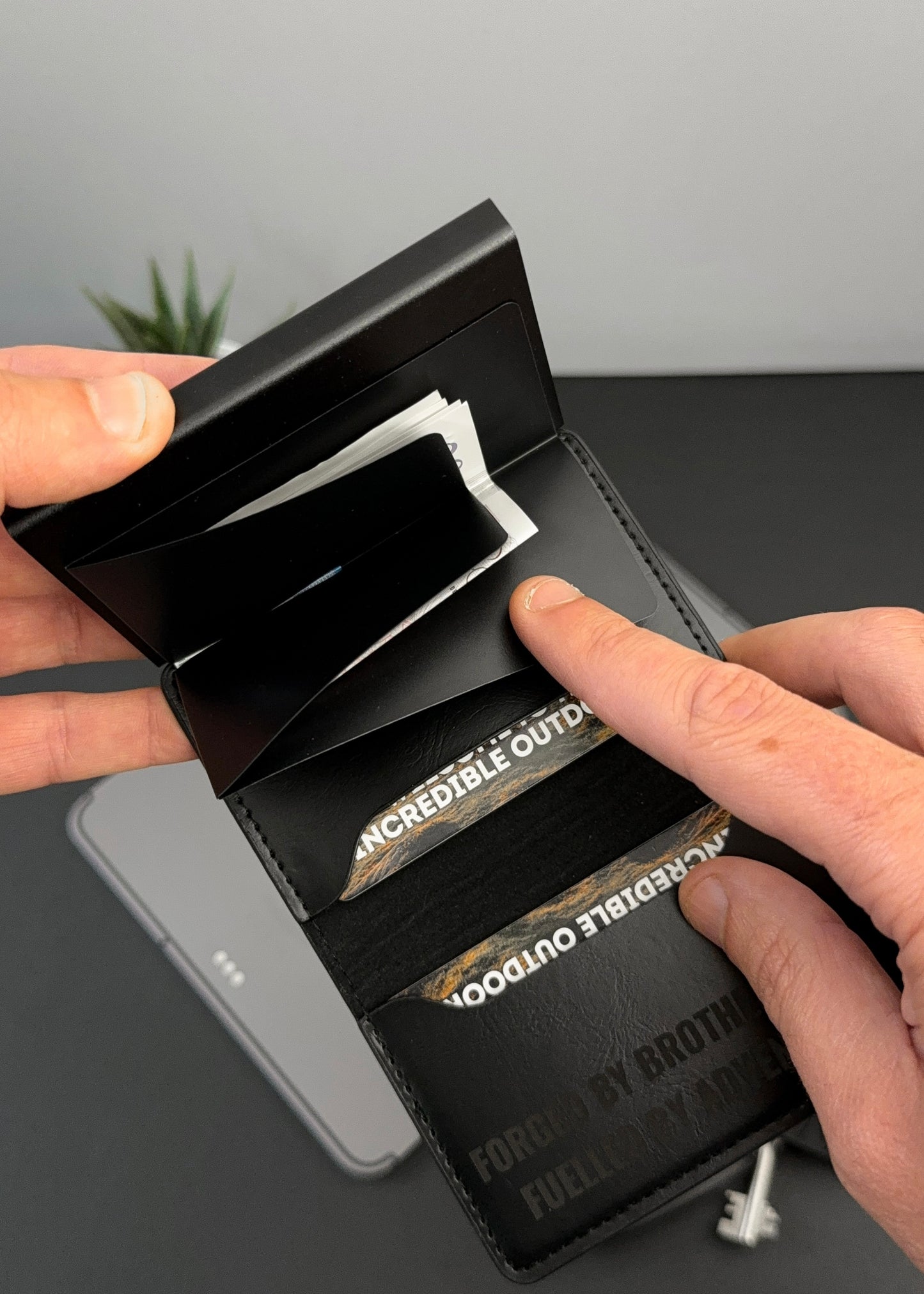 MVT Glide Wallet