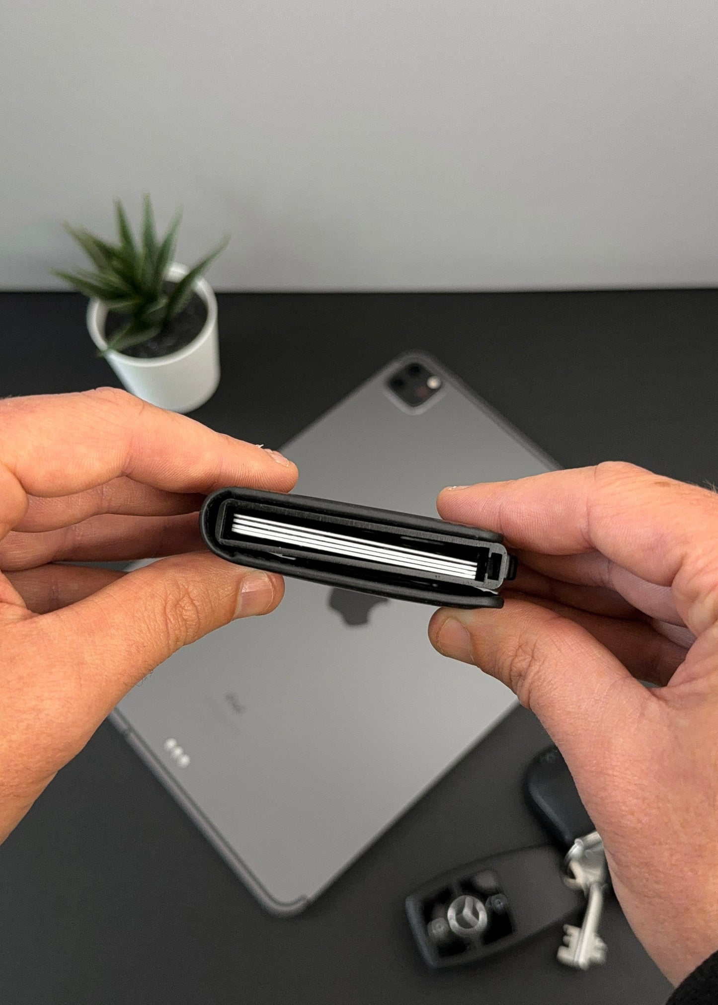 MVT Glide Wallet